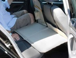 Kurgo Backseat Bridge -Hunter Winkel image 1086